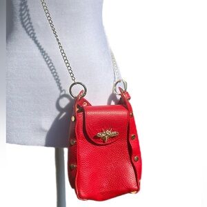 Vera Pelle Red Leather Handbag with Gold Hardware and Bee Latch. Made In Italy